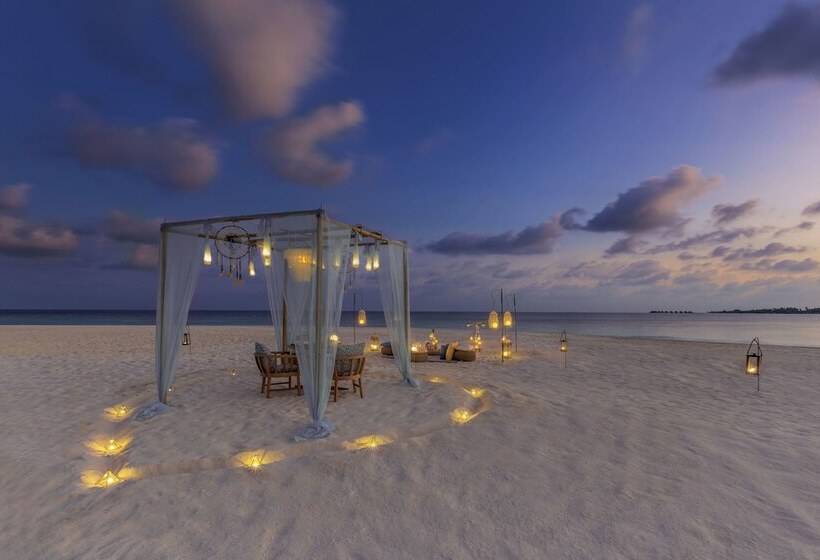 استراحتگاه Kudadoo Maldives Private Island – Luxury All Inclusive