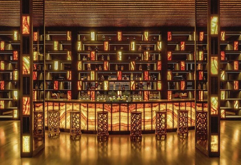 استراحتگاه Kudadoo Maldives Private Island – Luxury All Inclusive