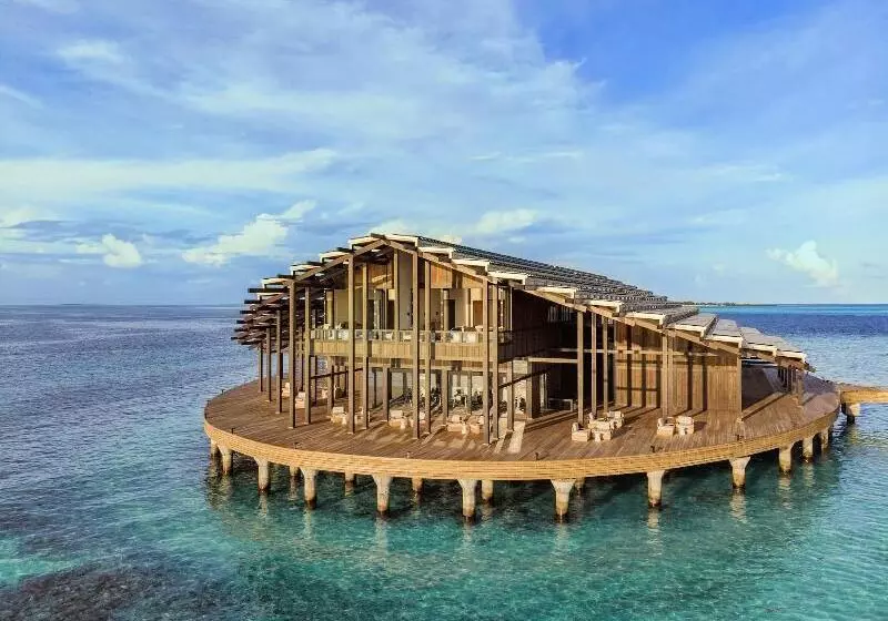 استراحتگاه Kudadoo Maldives Private Island – Luxury All Inclusive