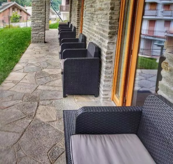 Majatalo Releven Guest House