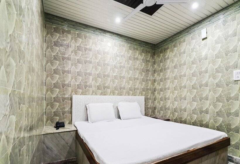 Hotel Spot On 37017 Ss Lodge