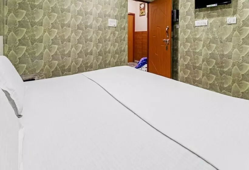 ホテル Spot On 37017 Ss Lodge