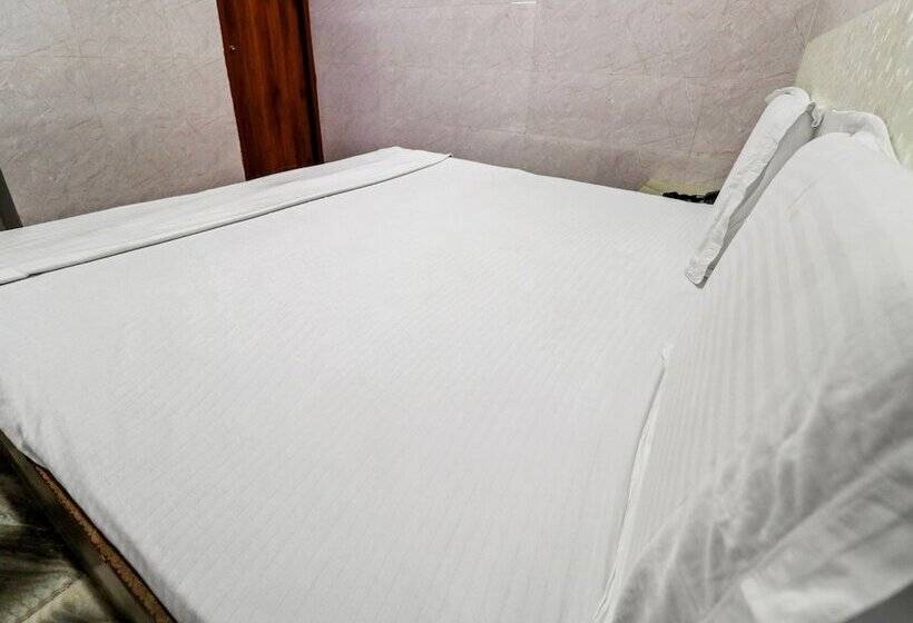 Hotel Spot On 37017 Ss Lodge