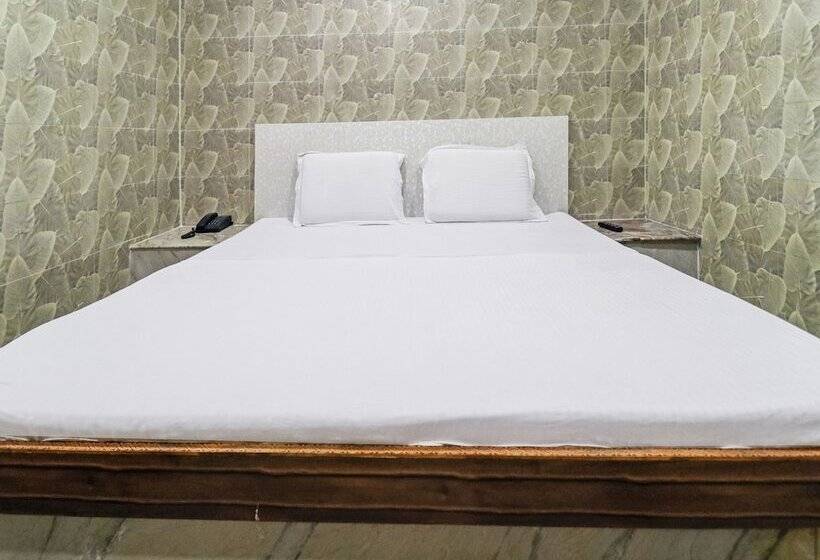 Hotel Spot On 37017 Ss Lodge