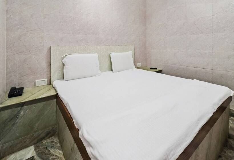 Hotel Spot On 37017 Ss Lodge