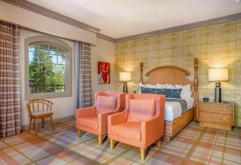 The Agrarian Hotel; Best Western Signature Collection