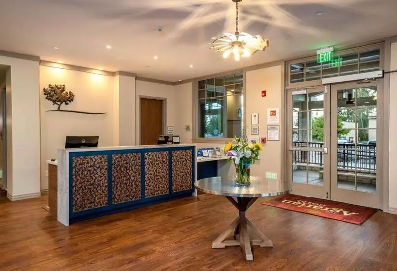 The Agrarian Hotel; Best Western Signature Collection