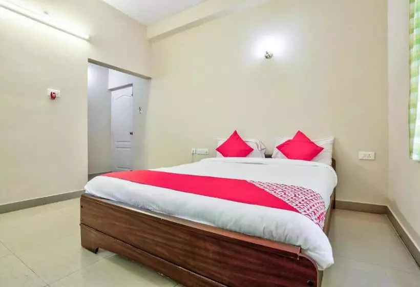 Hotelli Theertha Park