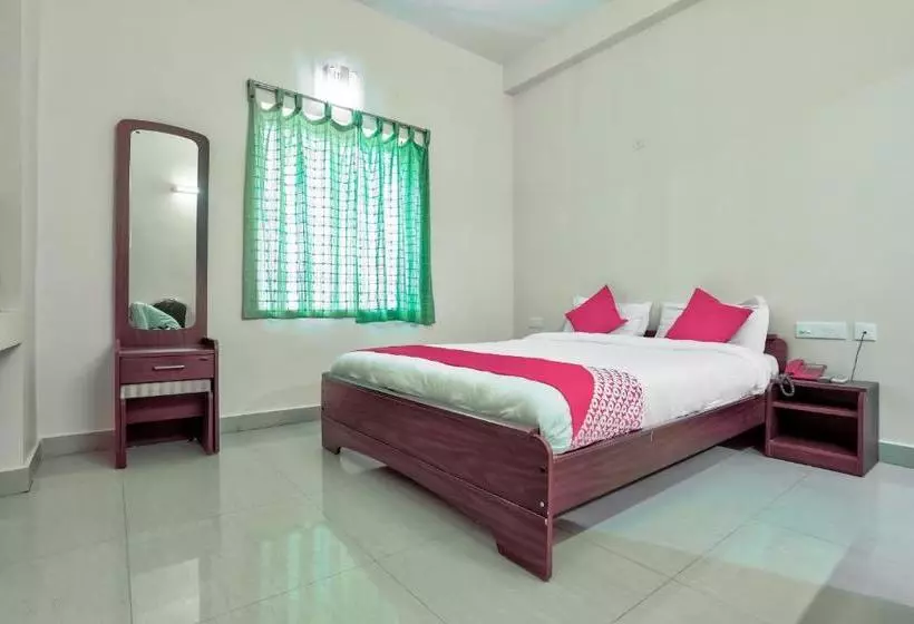 Hotelli Theertha Park