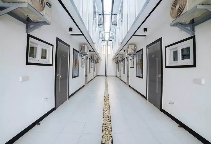 Hotelli Reddoorz @ Colorado Street Angeles City