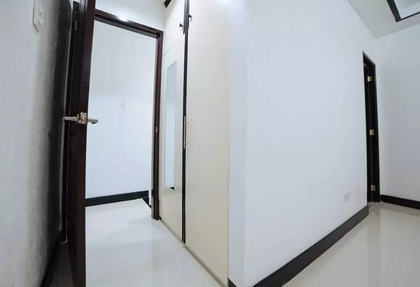 Hotelli Reddoorz @ Colorado Street Angeles City