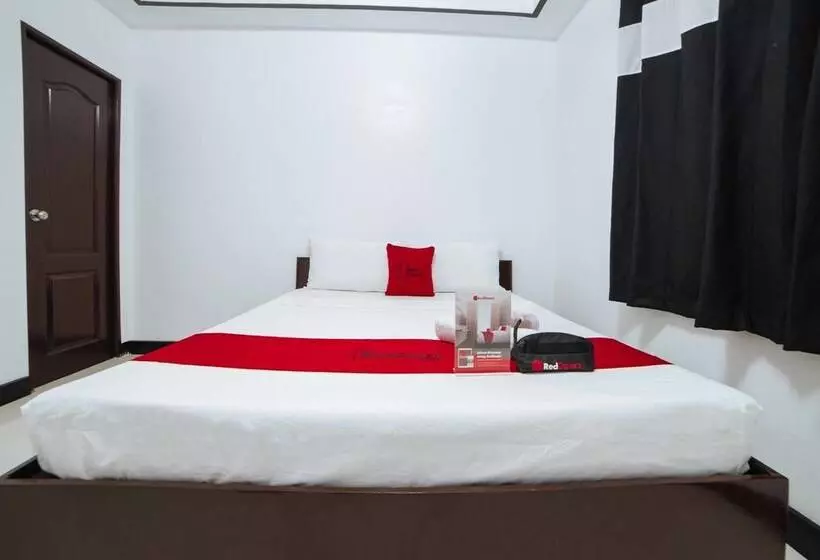 Hotelli Reddoorz @ Colorado Street Angeles City