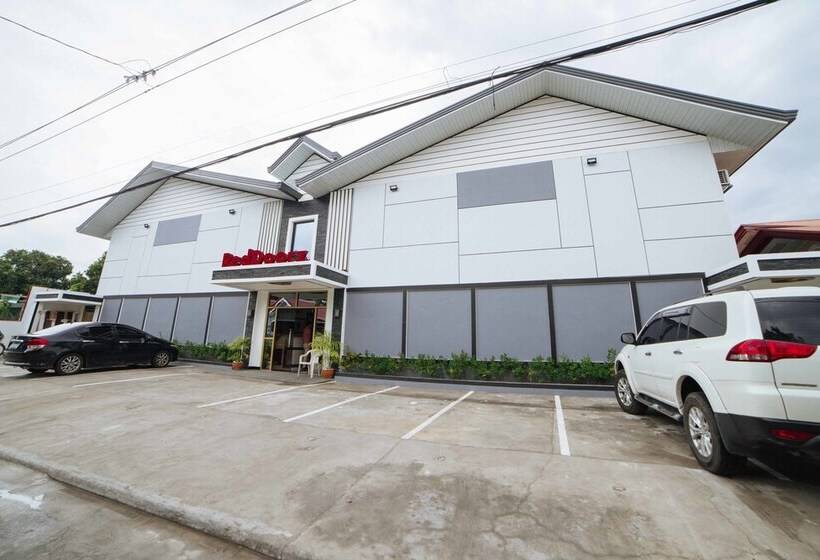 בית מלון כפרי Reddoorz @ Colorado Street Angeles City