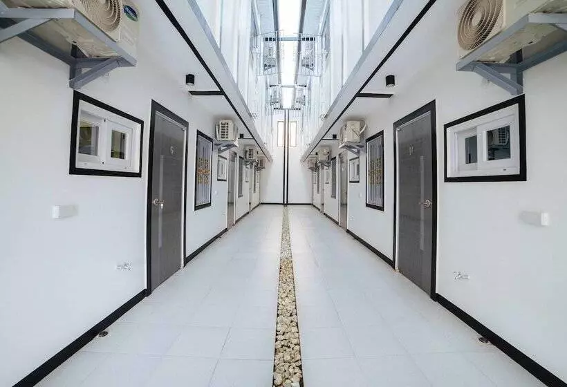 Hotelli Reddoorz @ Colorado Street Angeles City