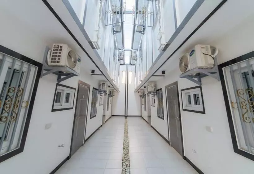 Hotelli Reddoorz @ Colorado Street Angeles City