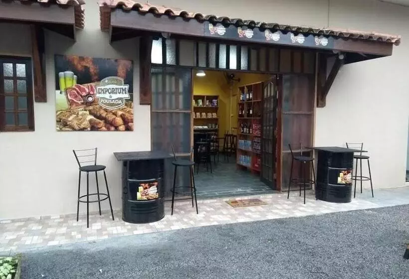 پانسیون Pousada Atobá Bertioga