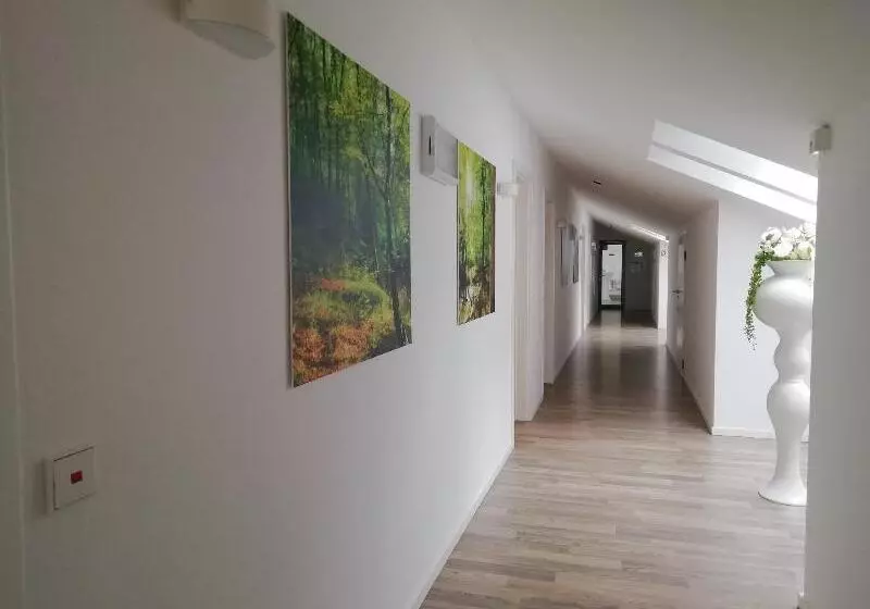 ホテル Habitat Esslingen