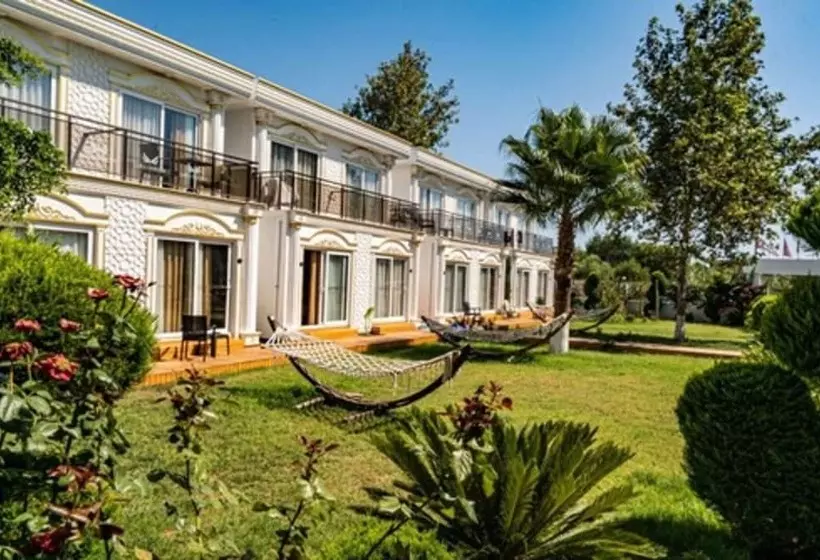 هتل Lara Garden
