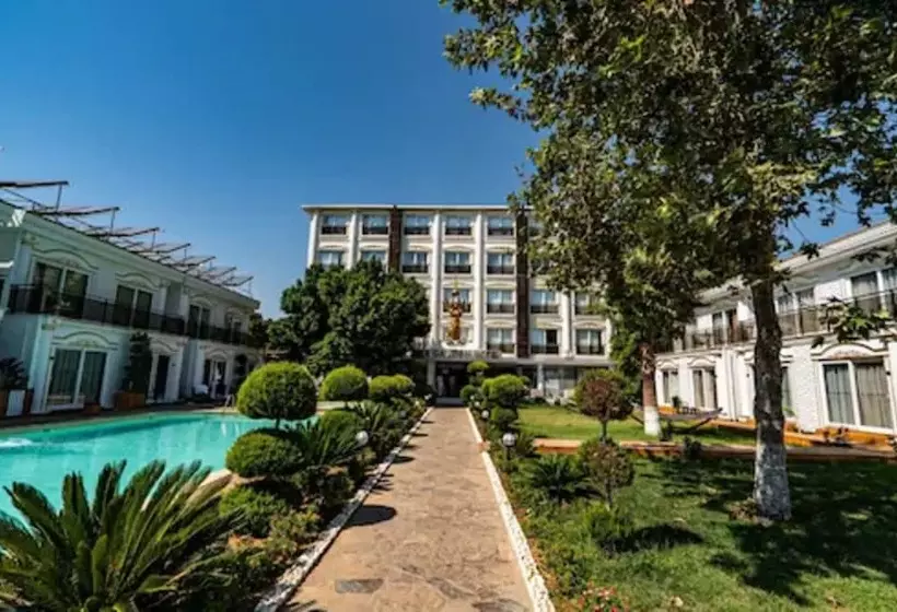 هتل Lara Garden