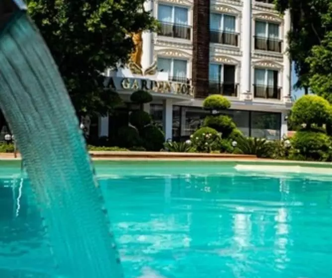 هتل Lara Garden