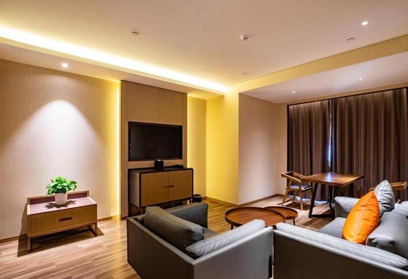 Hotel Metropolo Jinjiang Weihai Railway Station