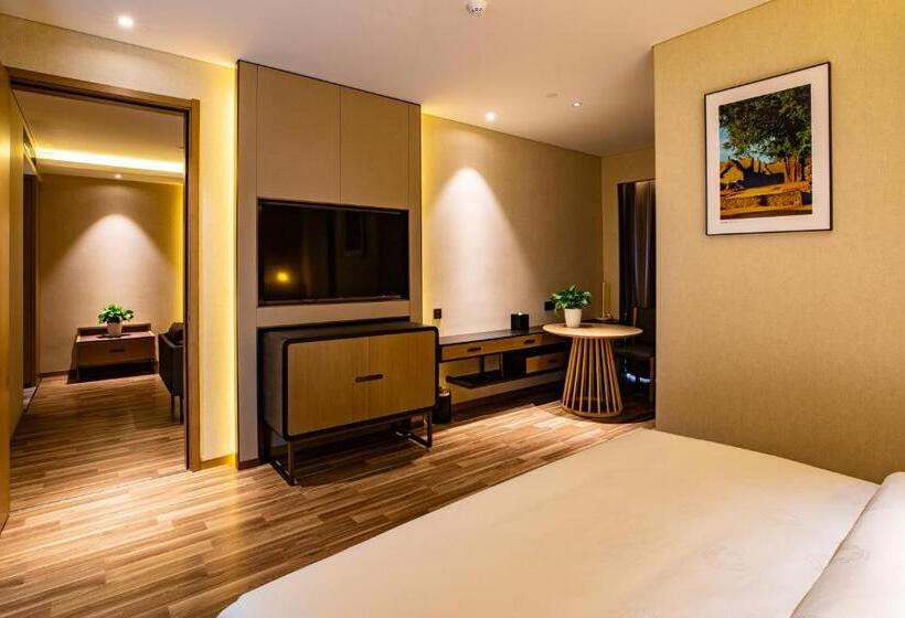 Hotel Metropolo Jinjiang Weihai Railway Station