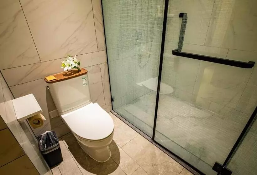 Hotelli Metropolo Jinjiang Weihai Railway Station