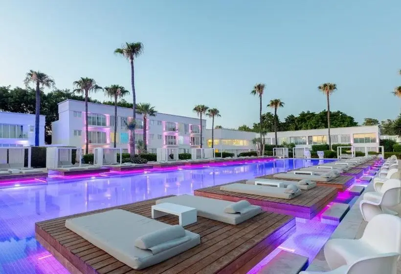 So White Beach Resort