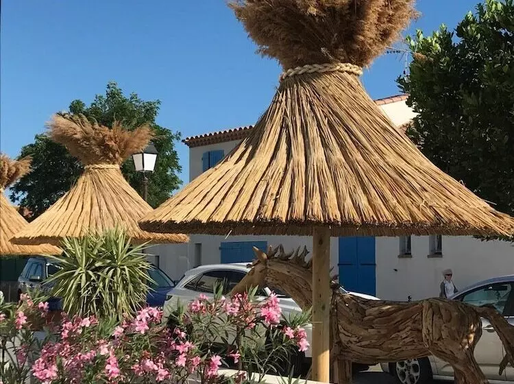 Hotelli Le Neptune En Camargue