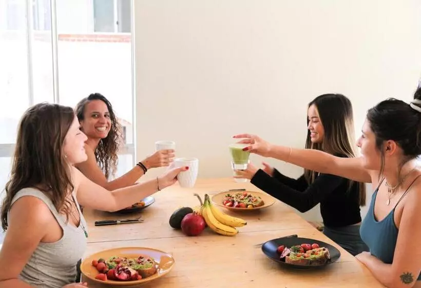 Ocean Front Vortex Female Hostel Private Rooms Free Bikes