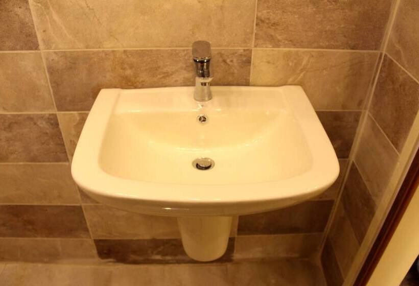 Shurooq Shams Hotel & Tours By Sunrise