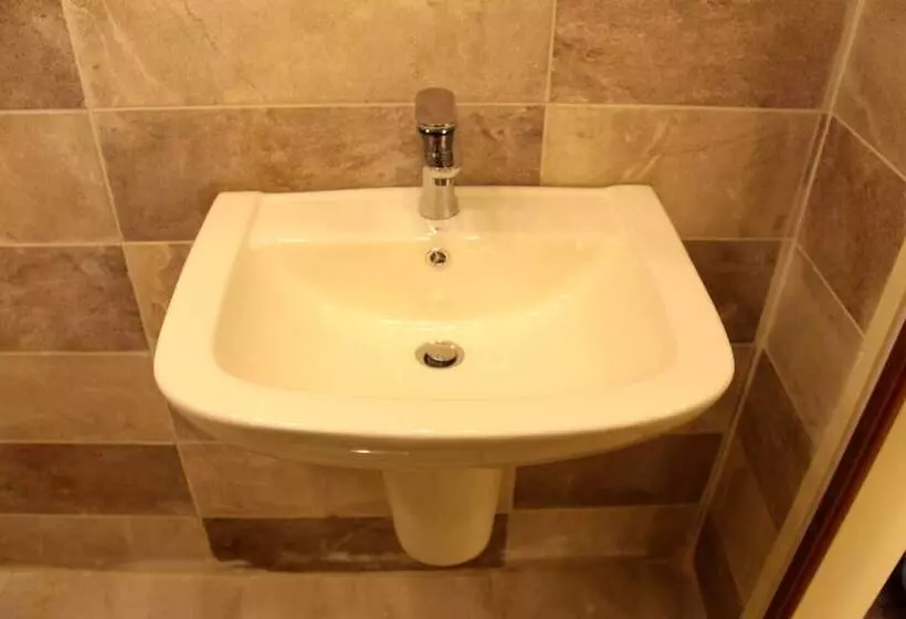 Shurooq Shams Hotel & Tours By Sunrise