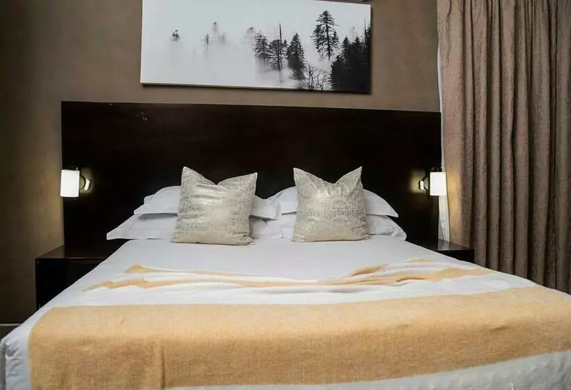 تختخواب و صبحانه Peaconwood Boutique Villa