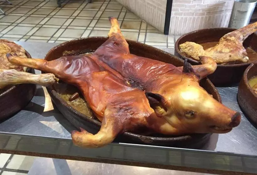 Hotelli Hostal Asador La Montaña