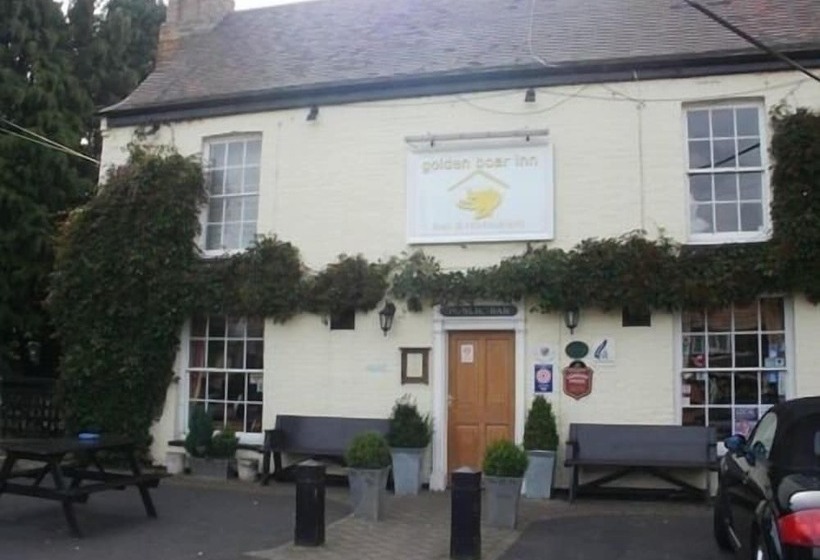 בית מלון כפרי The Golden Boar