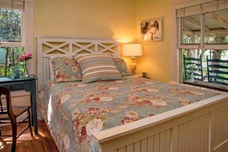 Magnolia Plantation Bed And Breakfast