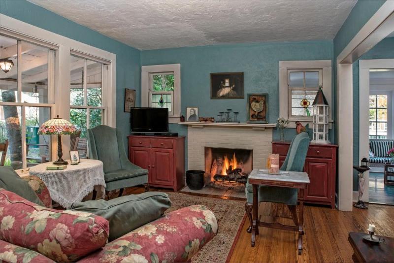 Magnolia Plantation Bed And Breakfast