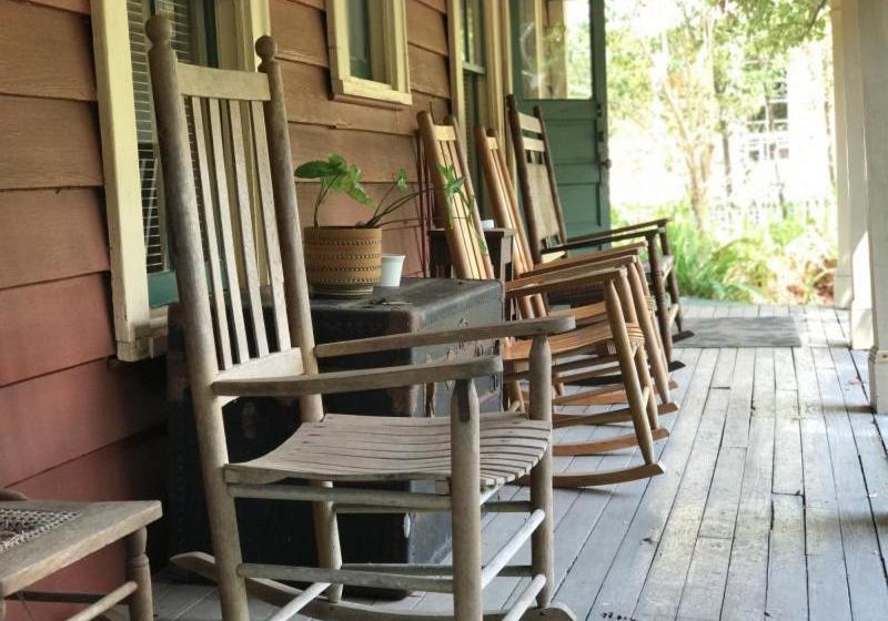 Magnolia Plantation Bed And Breakfast