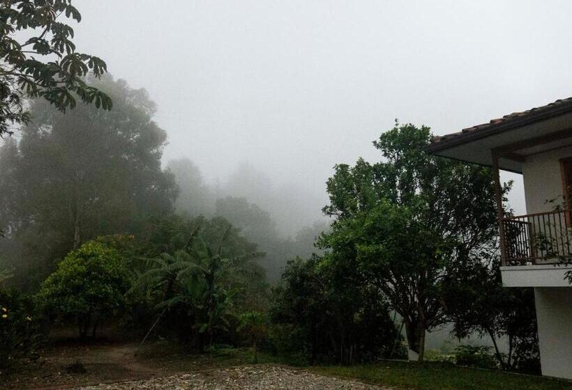 ペンション Eco Hotel El Columpio