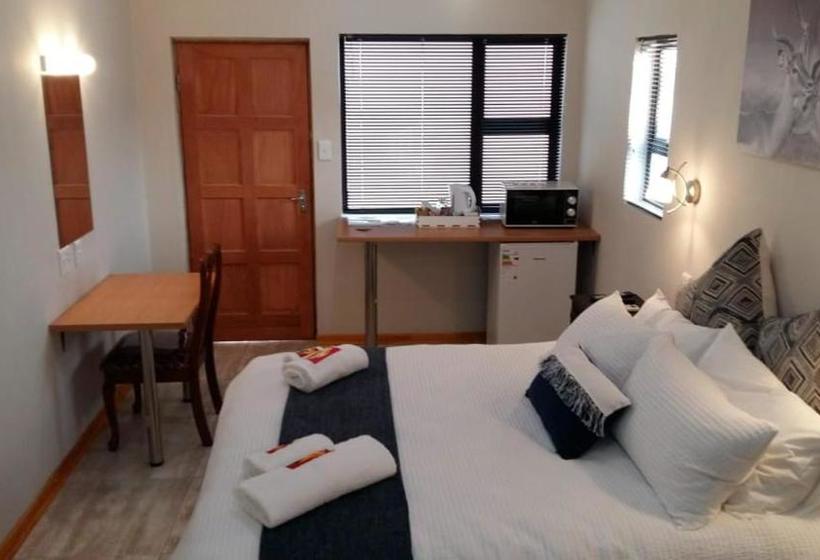 פנסיון Twilight Inn