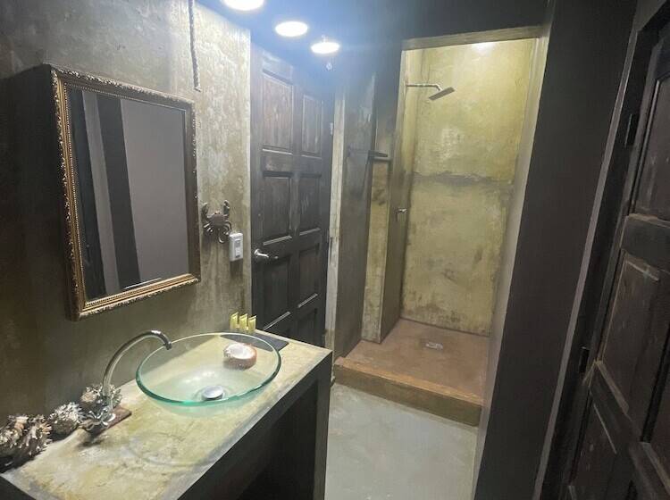 צימר San Carlos Surf Resort & Eco Lodge