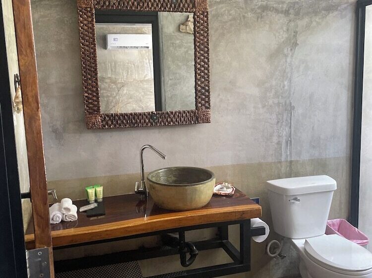 צימר San Carlos Surf Resort & Eco Lodge