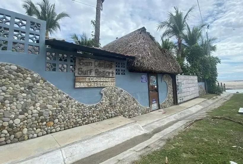 ベッドアンドブレックファースト San Carlos Surf Resort & Eco Lodge