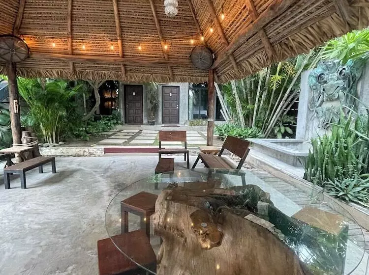 ベッドアンドブレックファースト San Carlos Surf Resort & Eco Lodge