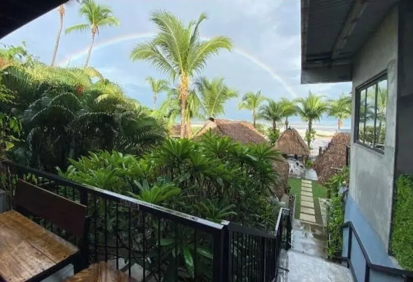 ベッドアンドブレックファースト San Carlos Surf Resort & Eco Lodge