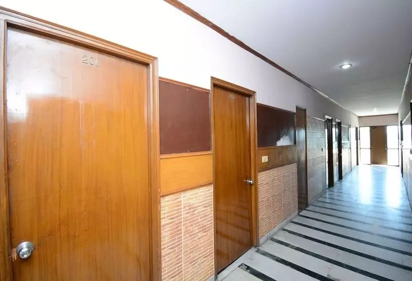 Hotelli Oyo 36280 Vijay Resorts