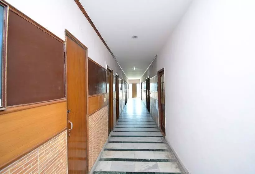 Hotelli Oyo 36280 Vijay Resorts