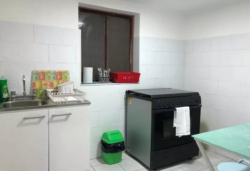 پانسیون Hostal Ansaldi