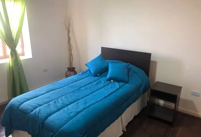 پانسیون Hostal Ansaldi