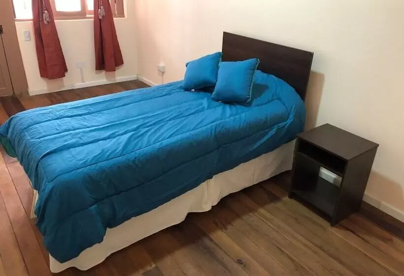 پانسیون Hostal Ansaldi